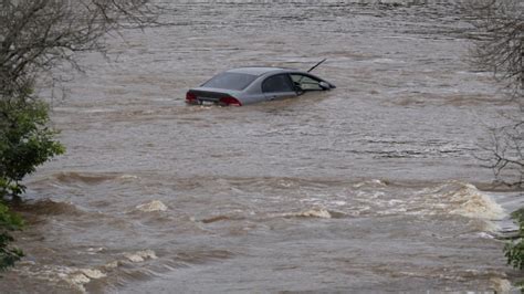 CP NewsAlert: RCMP say body found of one of four people missing in N.S. floods